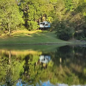 montville-country-cabins.queenslandhotels.net/